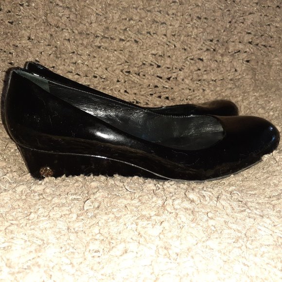 TORY BURCH-Annelise-Black Patent Leather Wedge - Picture 4 of 8